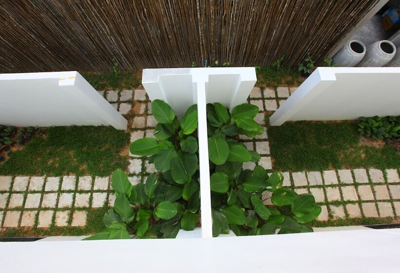 Ashia Hotel & Lounge