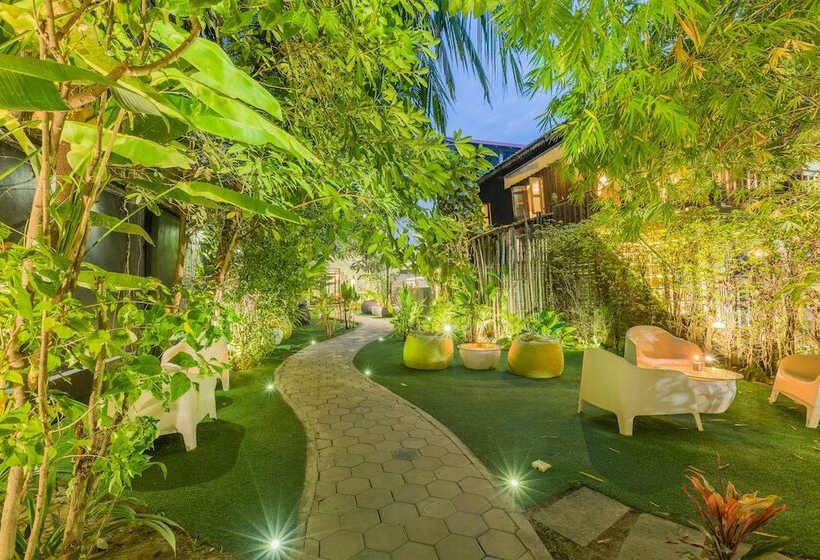 Ashia Hotel & Lounge