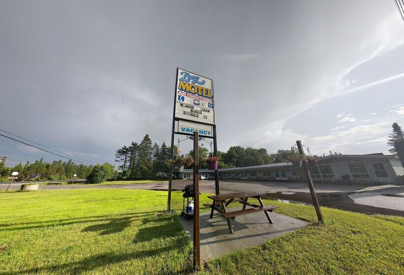 Bay Motel