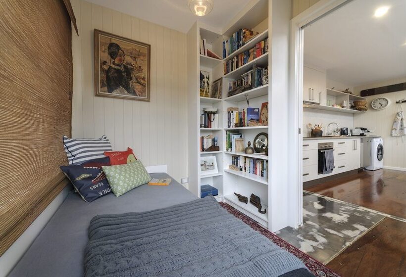 Coastal Pods Wynyard