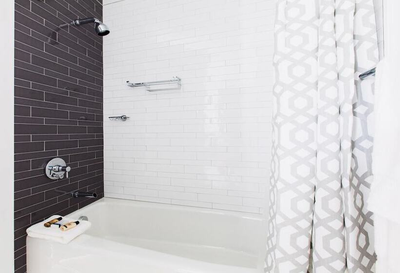 Dharma Home Suites Hoboken At Novia