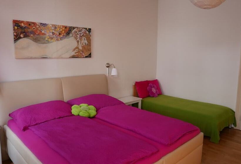 Govienna Modern Apartment