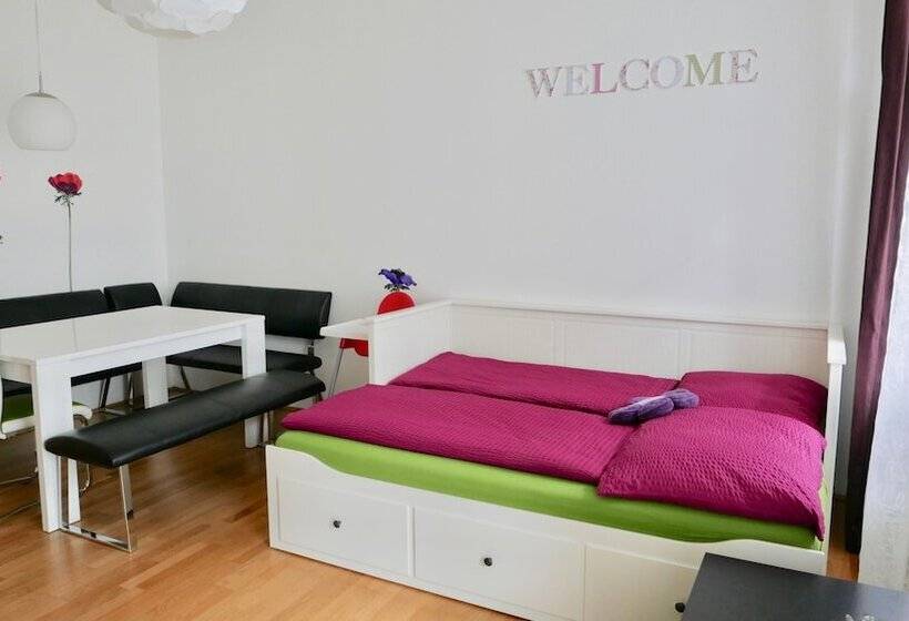 Govienna Modern Apartment