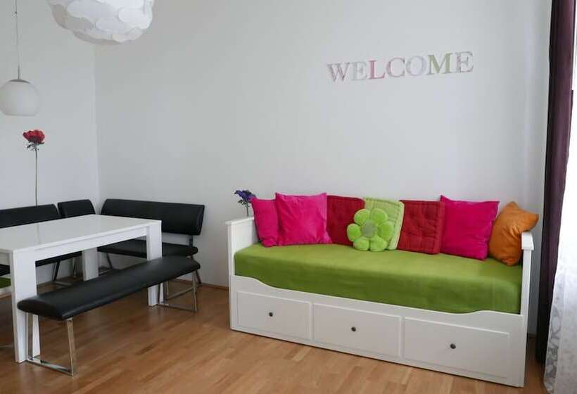 Govienna Modern Apartment