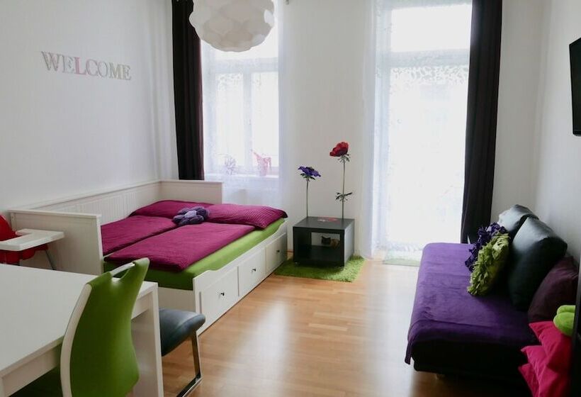 Govienna Modern Apartment