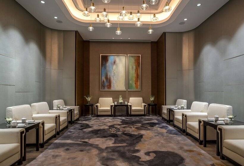 Hilton Jinan South Hotel & Residences