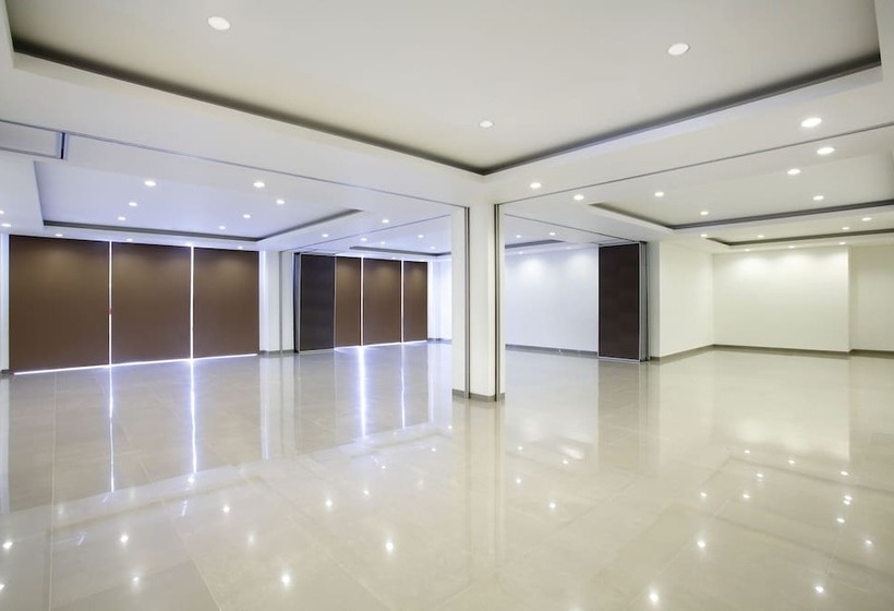 Amaris Hotel Teuku Umar