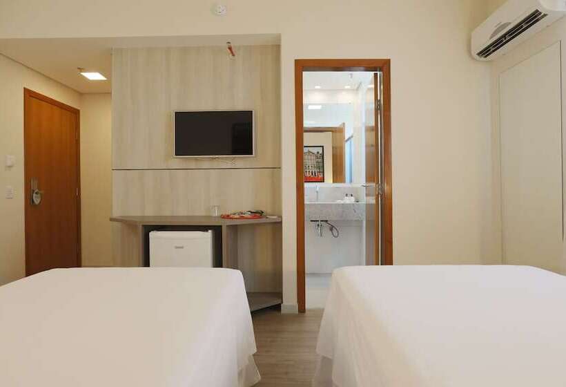 酒店 Amsterdam Montes Claros