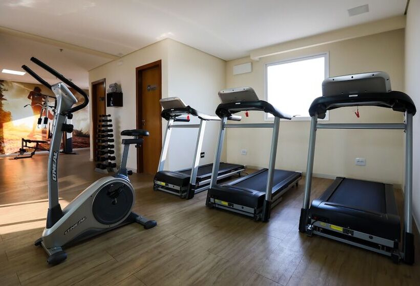 酒店 Amsterdam Montes Claros