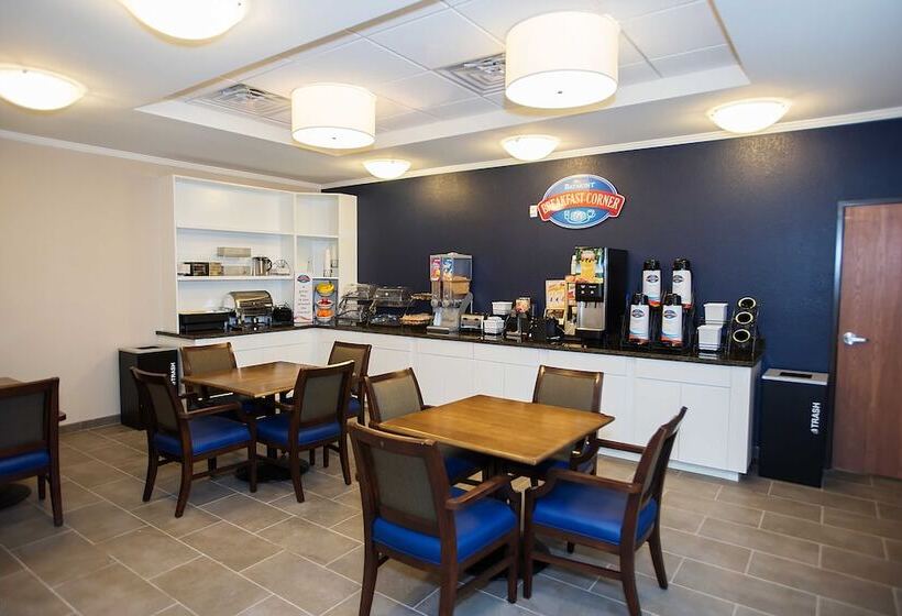 בית מלון כפרי Quality Inn & Suites