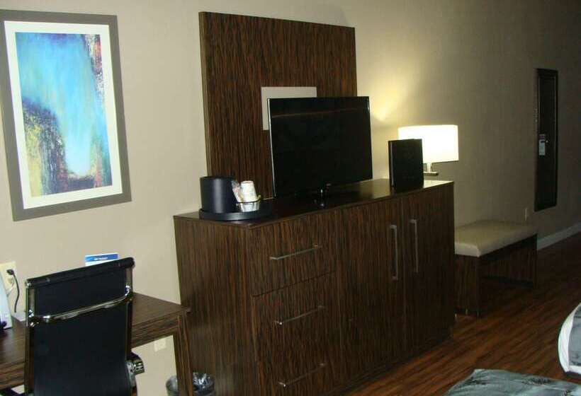 Отель Best Western Plus Pflugerville Inn & Suites