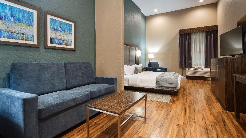 Отель Best Western Plus Pflugerville Inn & Suites