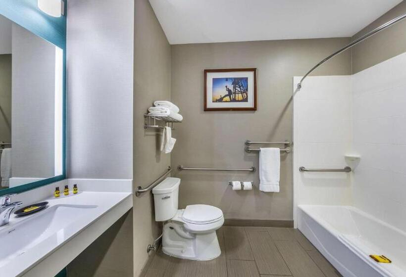 Отель Best Western Plus Taft Inn