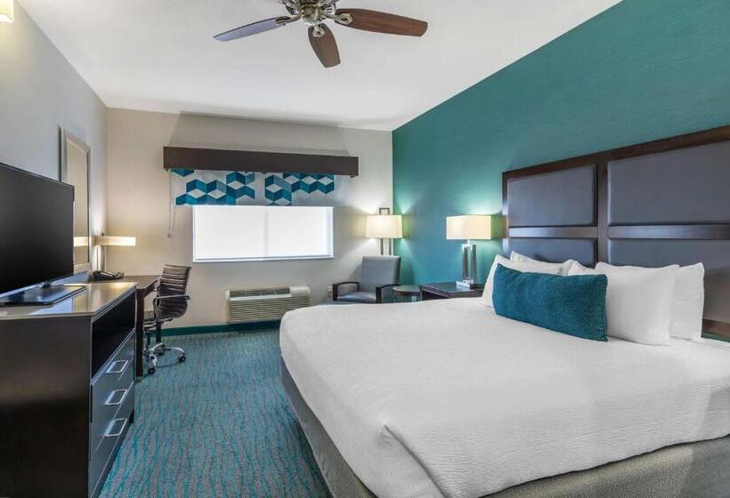 Отель Best Western Plus Taft Inn