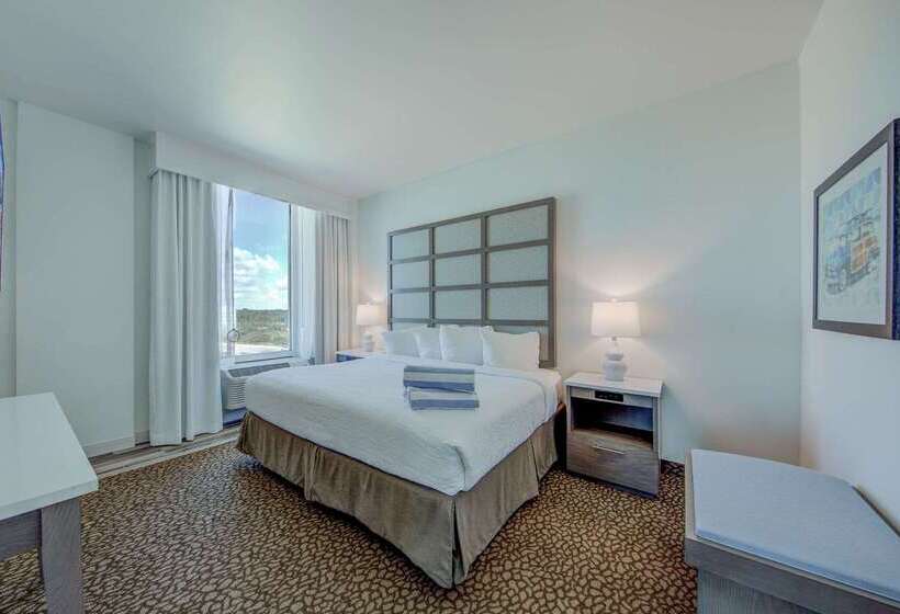 ホテル Best Western Premier   The Tides