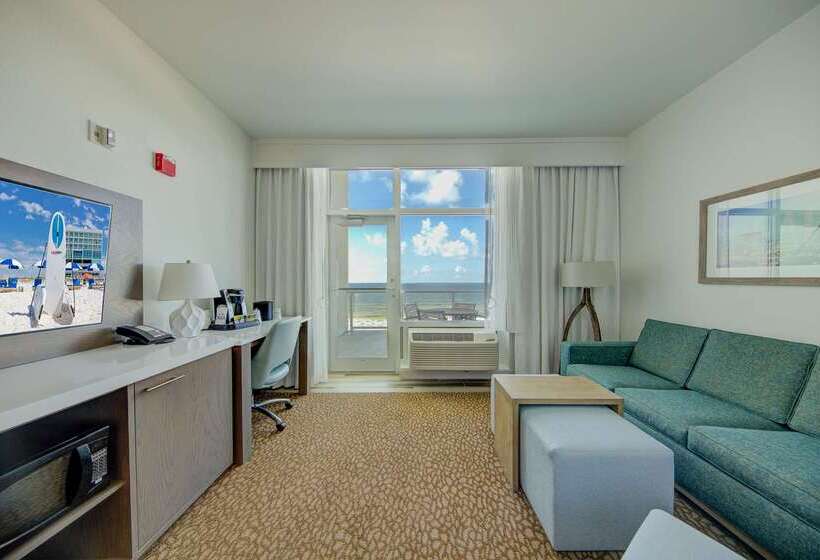 ホテル Best Western Premier   The Tides