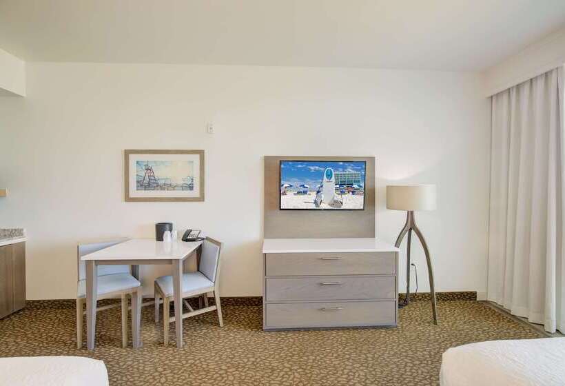 ホテル Best Western Premier   The Tides