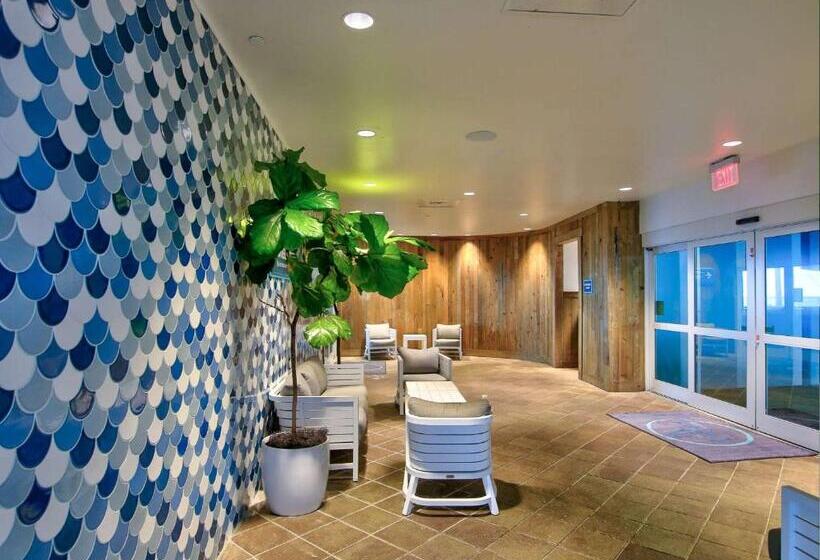 ホテル Best Western Premier   The Tides