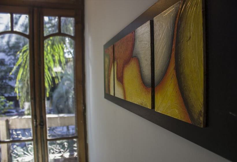 Отель Bonarda Bon Hostel