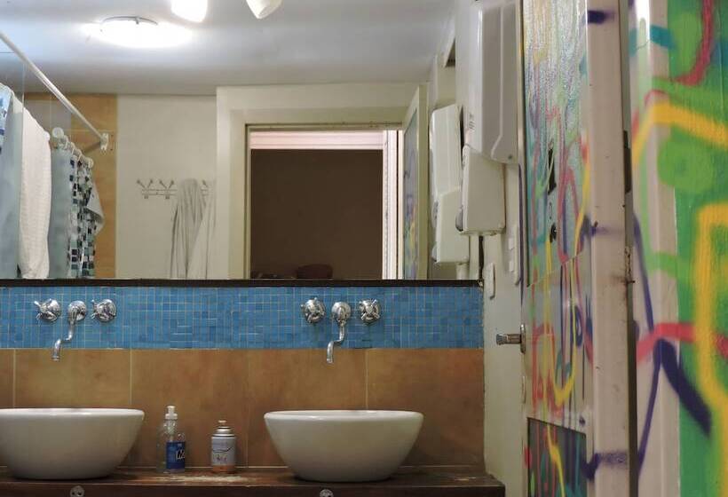 Отель Bonarda Bon Hostel