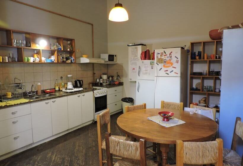 Отель Bonarda Bon Hostel