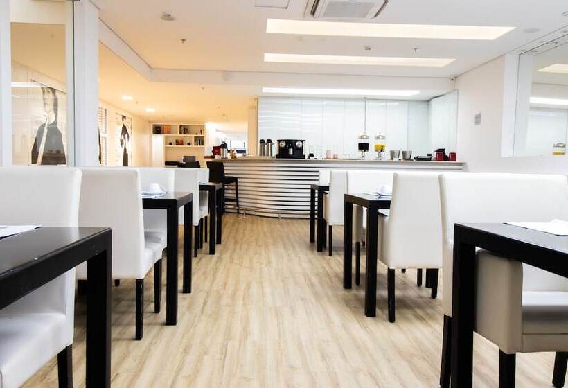 בית מלון כפרי Bossa Nova Ipanema