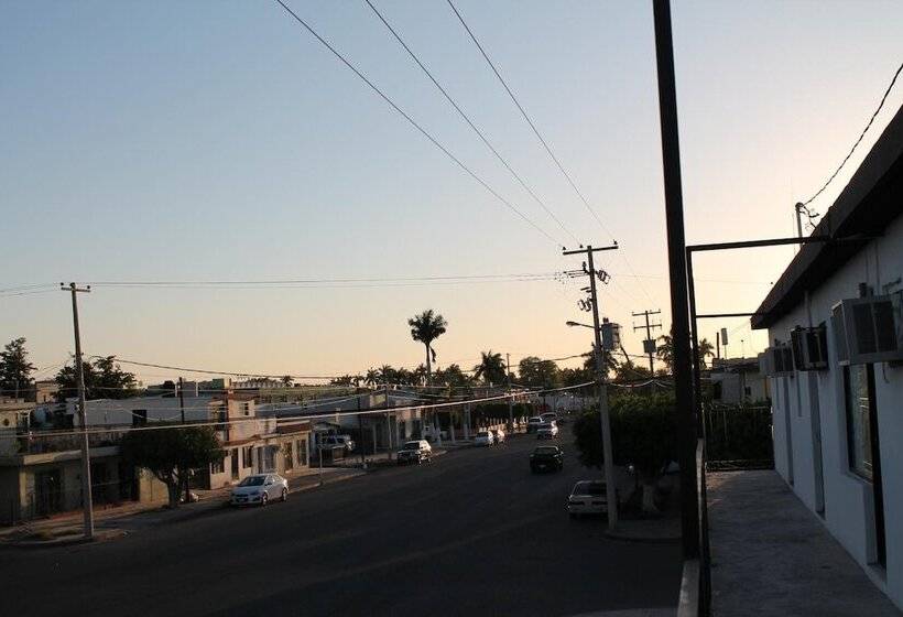 فندق Bugambilias