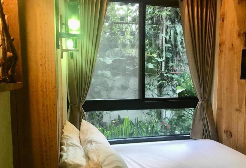 Cabins By Eco Hotel Tagaytay