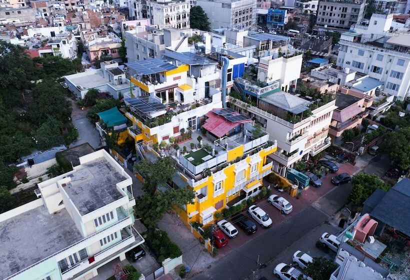 Отель Chitra Katha A Story Per Stay