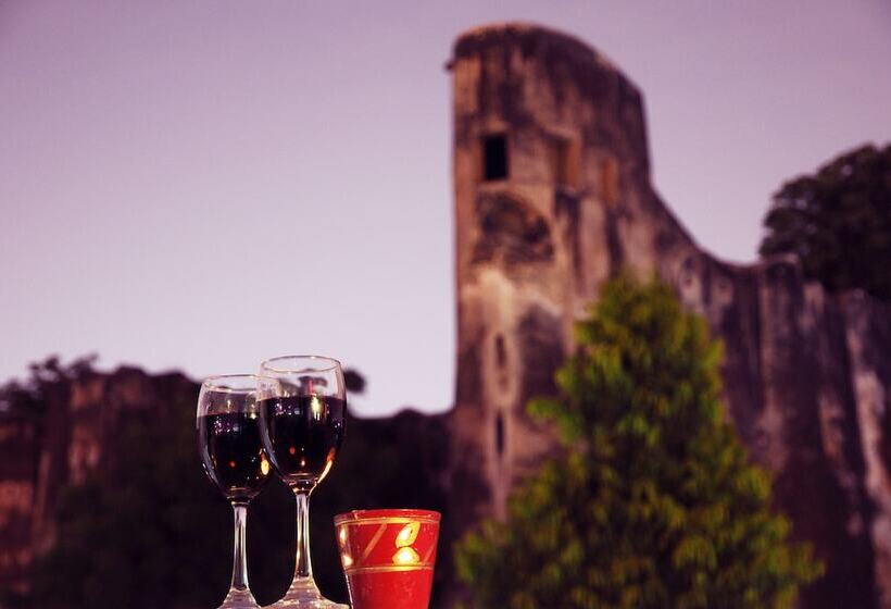 Отель Chitra Katha A Story Per Stay