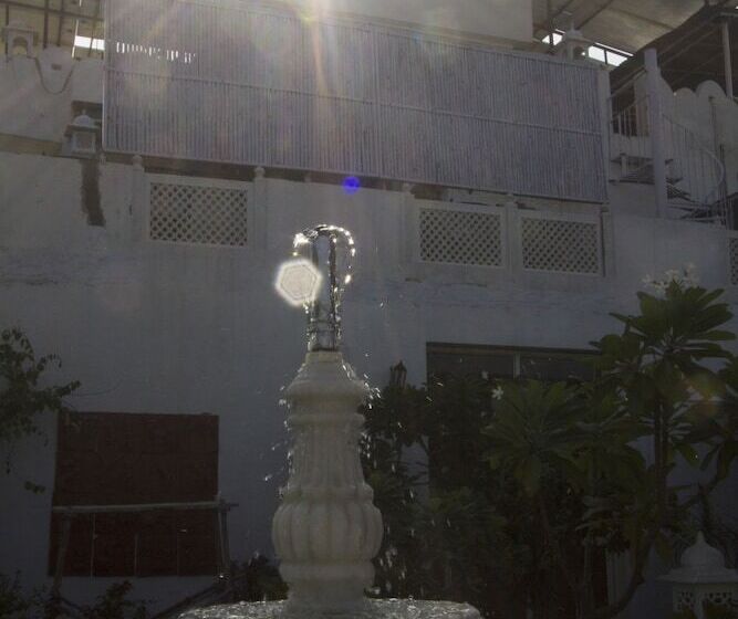 Отель Chitra Katha A Story Per Stay