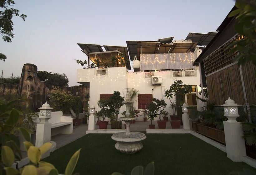 Отель Chitra Katha A Story Per Stay