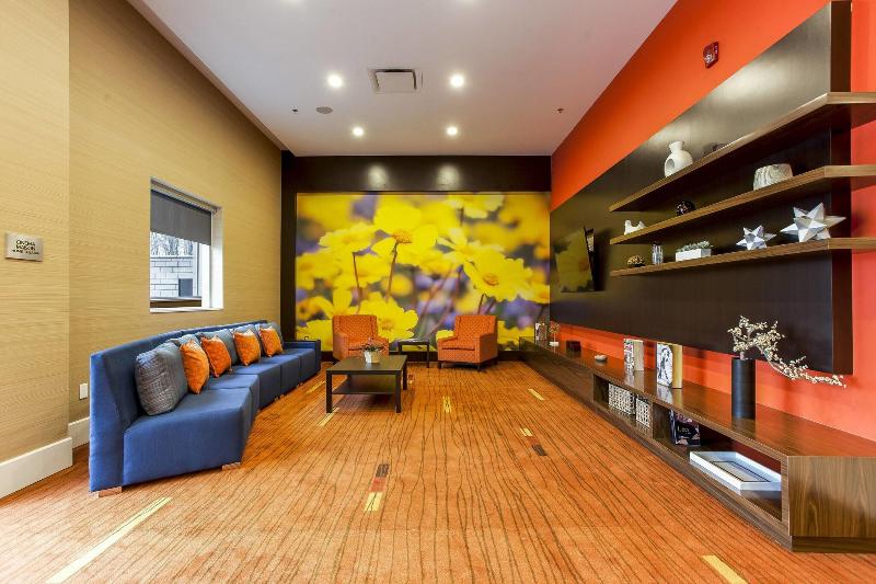 فندق Courtyard By Marriott Montreal West Island/baie D’urfe