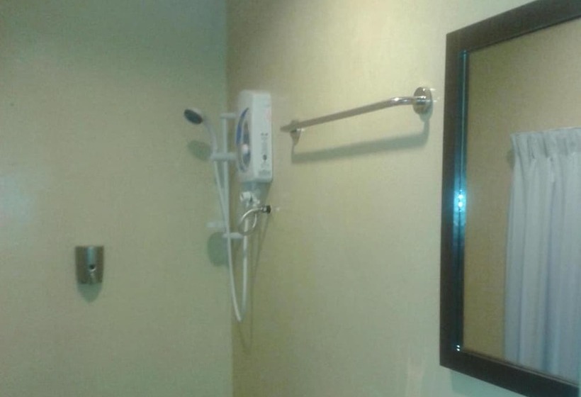 בית מלון כפרי Double Star Klang