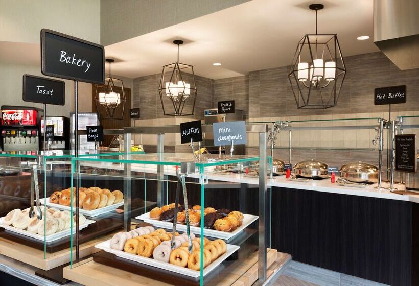 בית מלון כפרי Embassy Suites By Hilton Greenville Downtown Riverplace