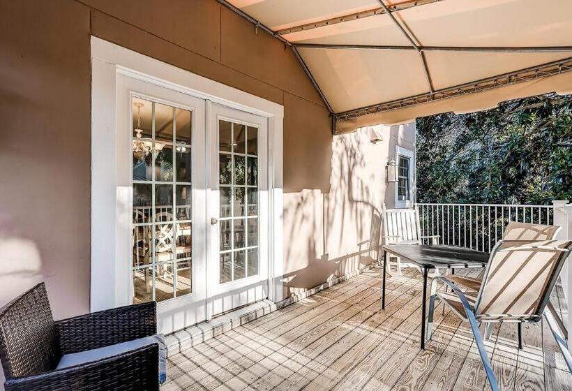 호텔 Evian At Shipyard By Hilton Head Accommodations