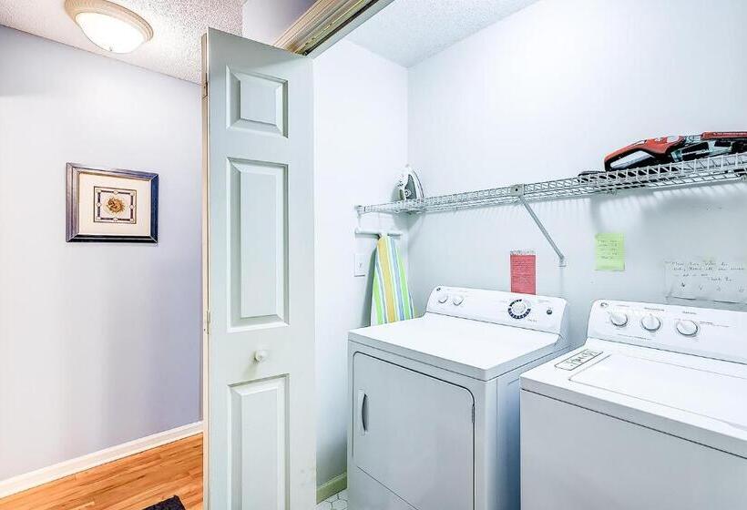 호텔 Evian At Shipyard By Hilton Head Accommodations