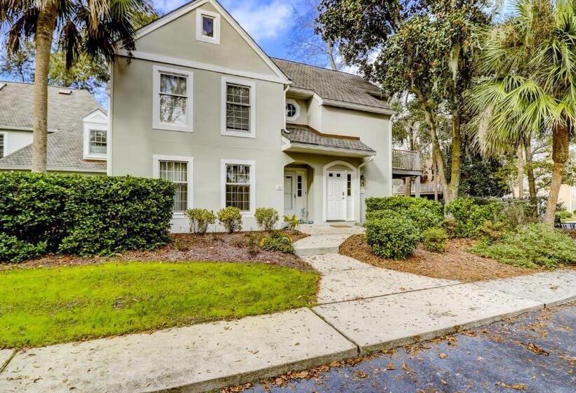 호텔 Evian At Shipyard By Hilton Head Accommodations