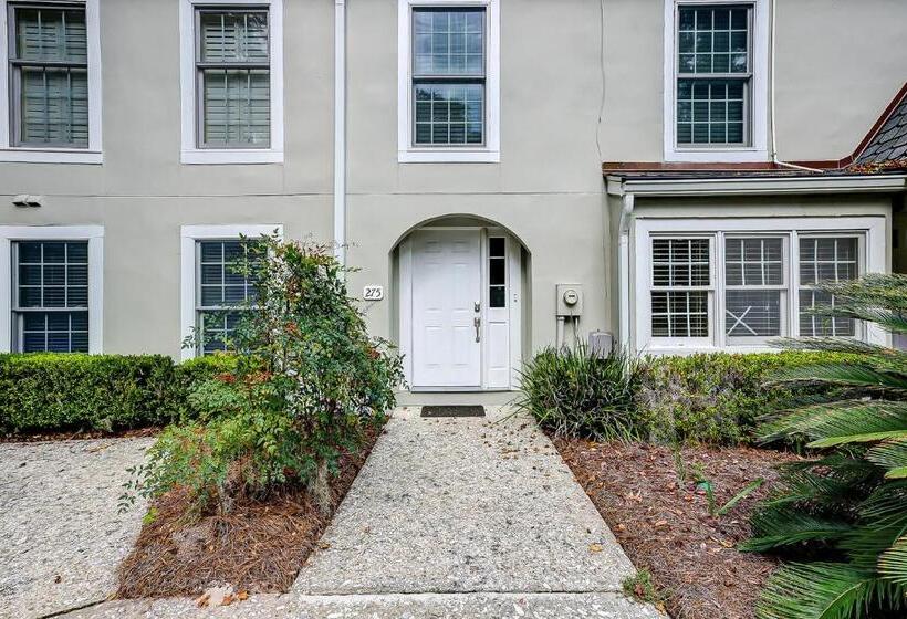 호텔 Evian At Shipyard By Hilton Head Accommodations