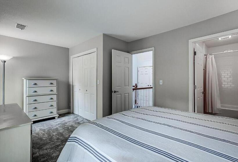 호텔 Evian At Shipyard By Hilton Head Accommodations