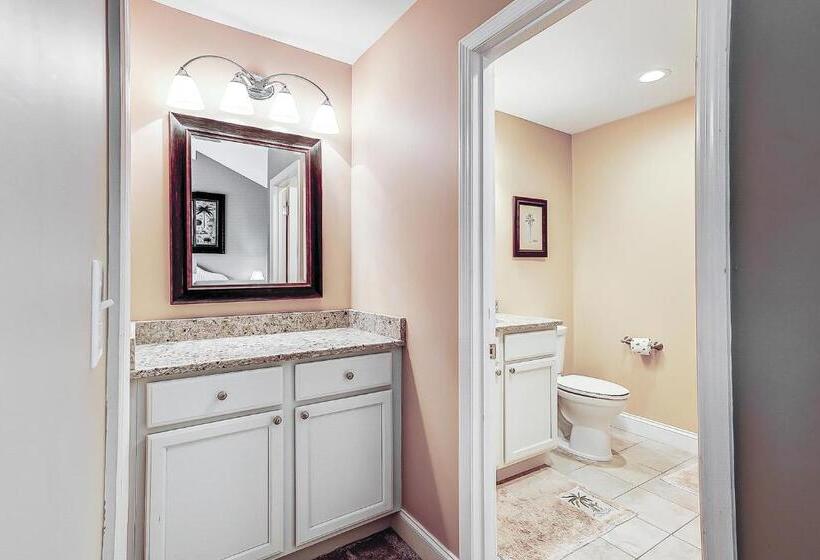 호텔 Evian At Shipyard By Hilton Head Accommodations