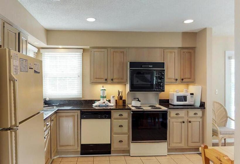 호텔 Evian At Shipyard By Hilton Head Accommodations