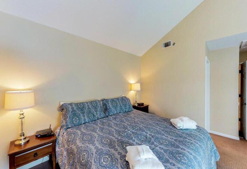 호텔 Evian At Shipyard By Hilton Head Accommodations