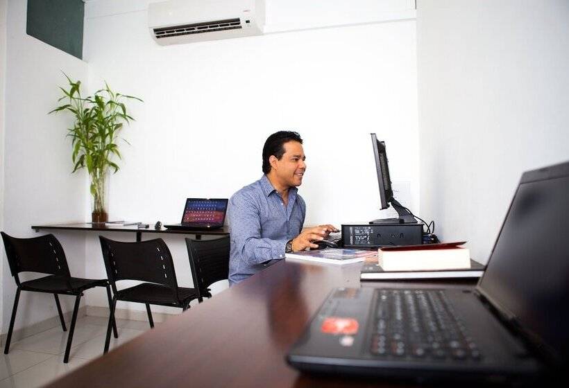 هتل Gran Palma Piura