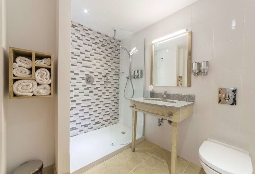 فندق Hampton By Hilton Iasi