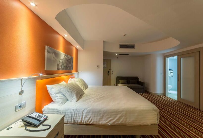 ホテル Hampton By Hilton Iasi