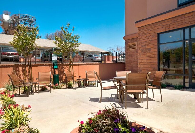 ホテル Hampton Inn Kanab