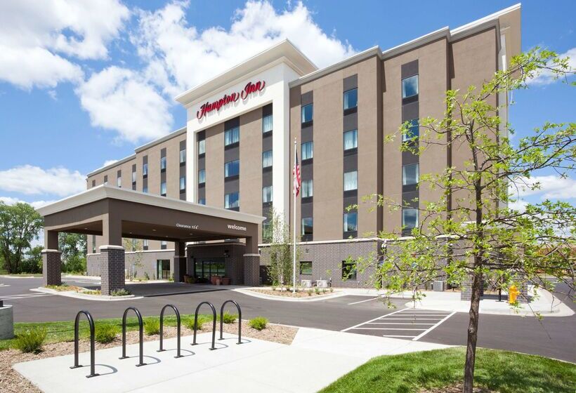 فندق Hampton Inn Minneapolis Roseville