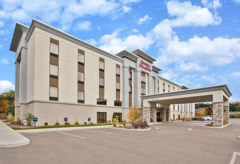 ホテル Hampton Inn & Suites Alliance