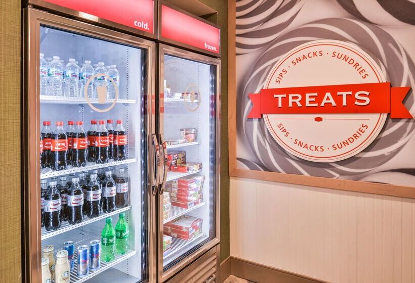 فندق Hampton Inn & Suites Altoonades Moines